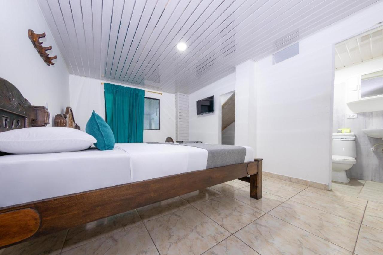 Hotel Vegas Sergio เมเดยิน ภายนอก รูปภาพ